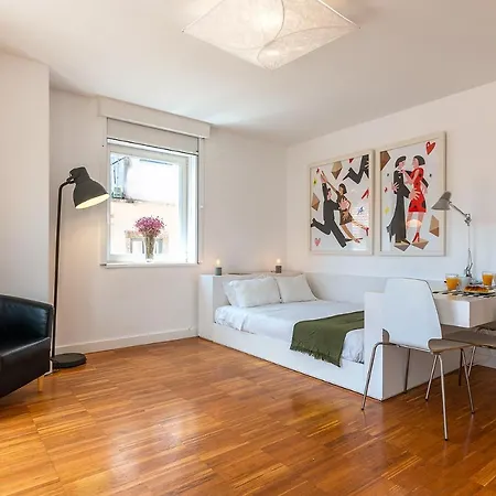 Portas Do Bairro * Lisboa