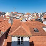 Portas Do Bairro * Lisboa