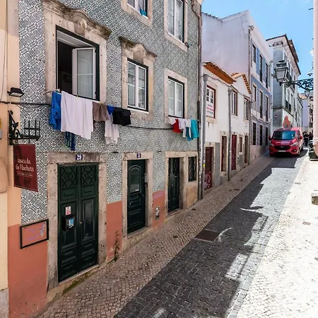 Portas Do Bairro Lisbon