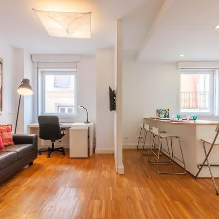 Portas Do Bairro Lisbon