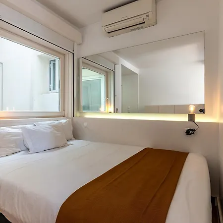 Portas Do Bairro Apartment *